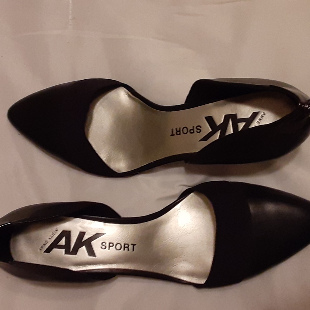 Anne Klein Ladies Black shoes